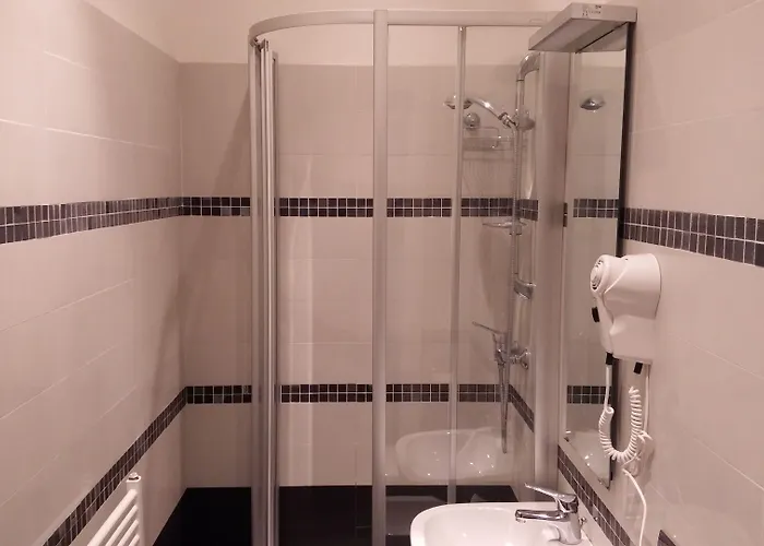 Alojamento de Acomodação e Pequeno-almoço B&B Trieste Plus