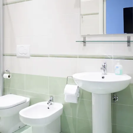 Nocleg ze śniadaniem B&B Trieste Plus 3*