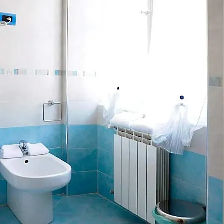 לינה וארוחת בוקר B&B Trieste Plus טריאסטה
