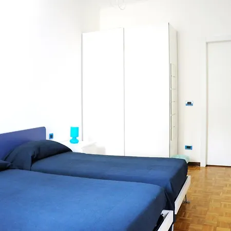 B&B Trieste Plus לינה וארוחת בוקר 3*